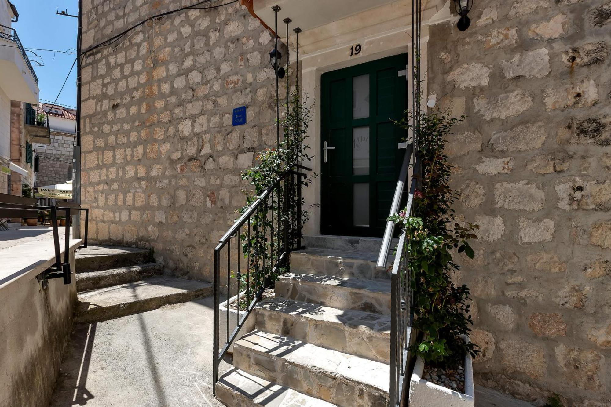 Luxury Rooms Palace B&B Makarska Exterior foto