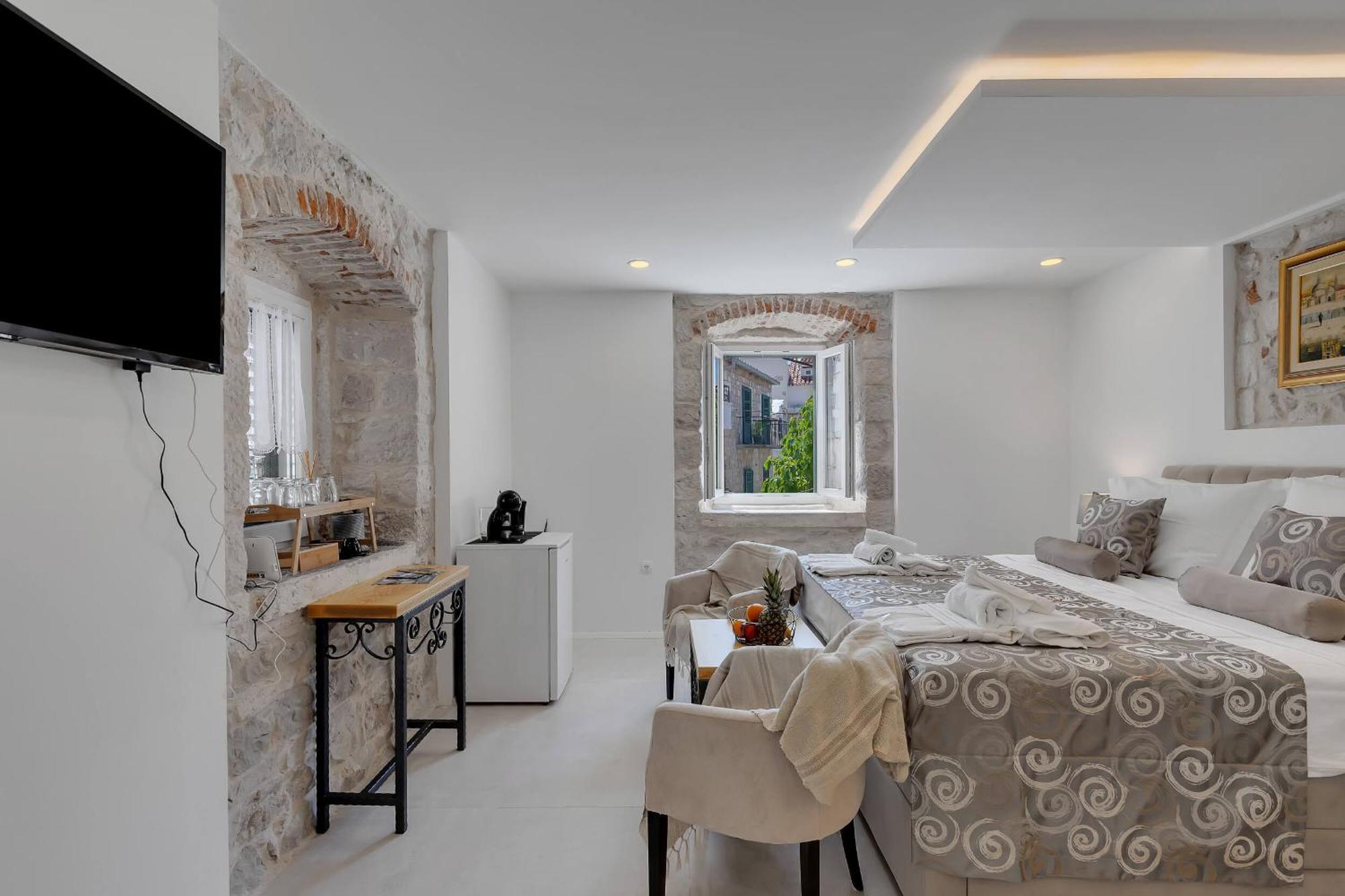 Luxury Rooms Palace B&B Makarska Exterior foto
