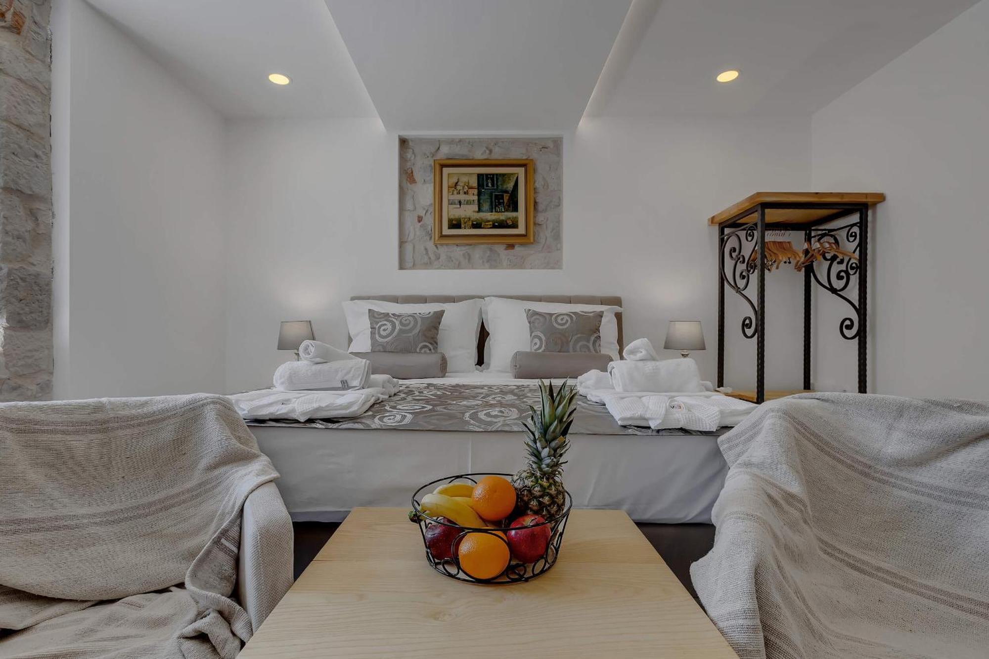 Luxury Rooms Palace B&B Makarska Exterior foto