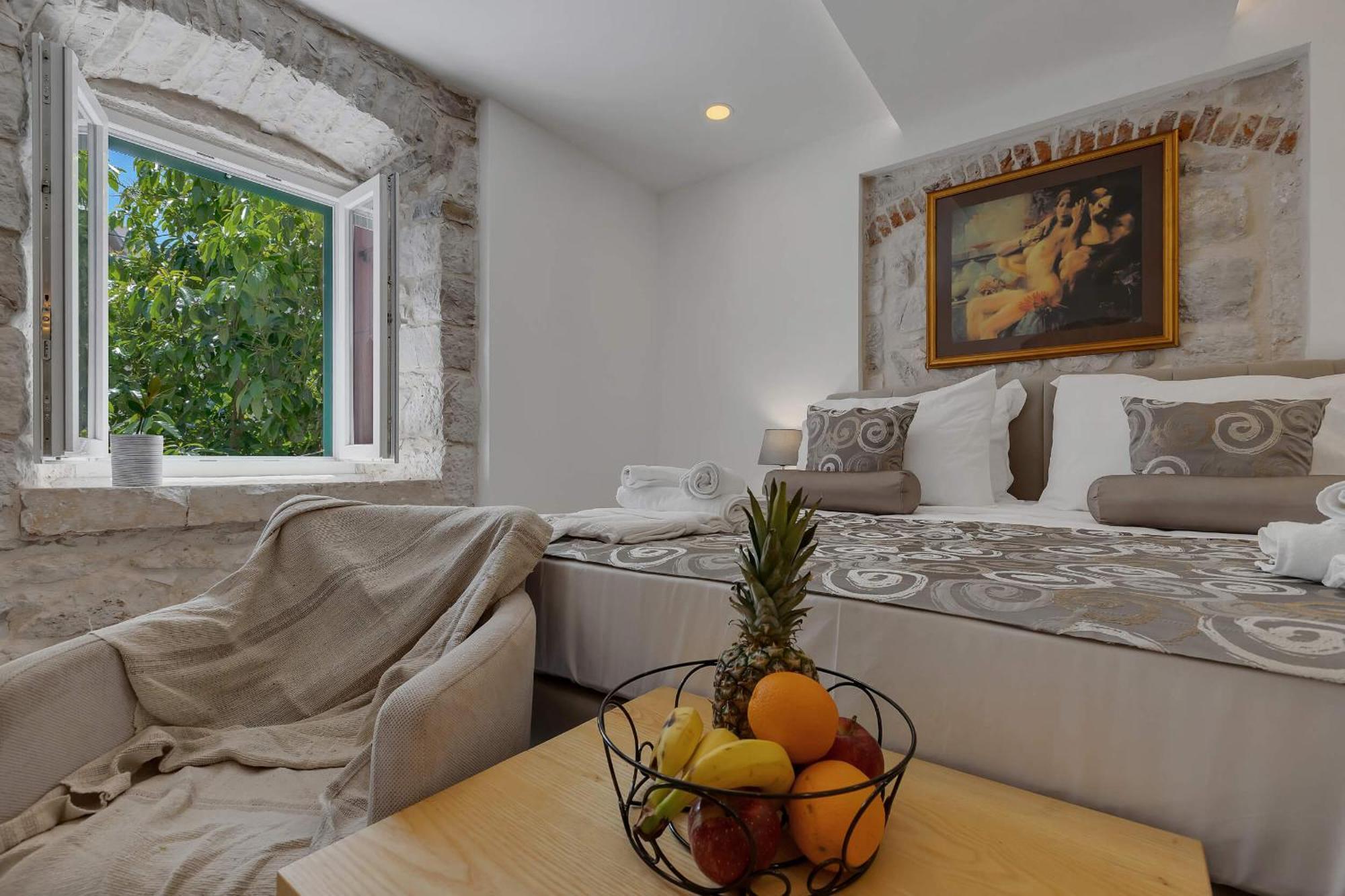 Luxury Rooms Palace B&B Makarska Exterior foto