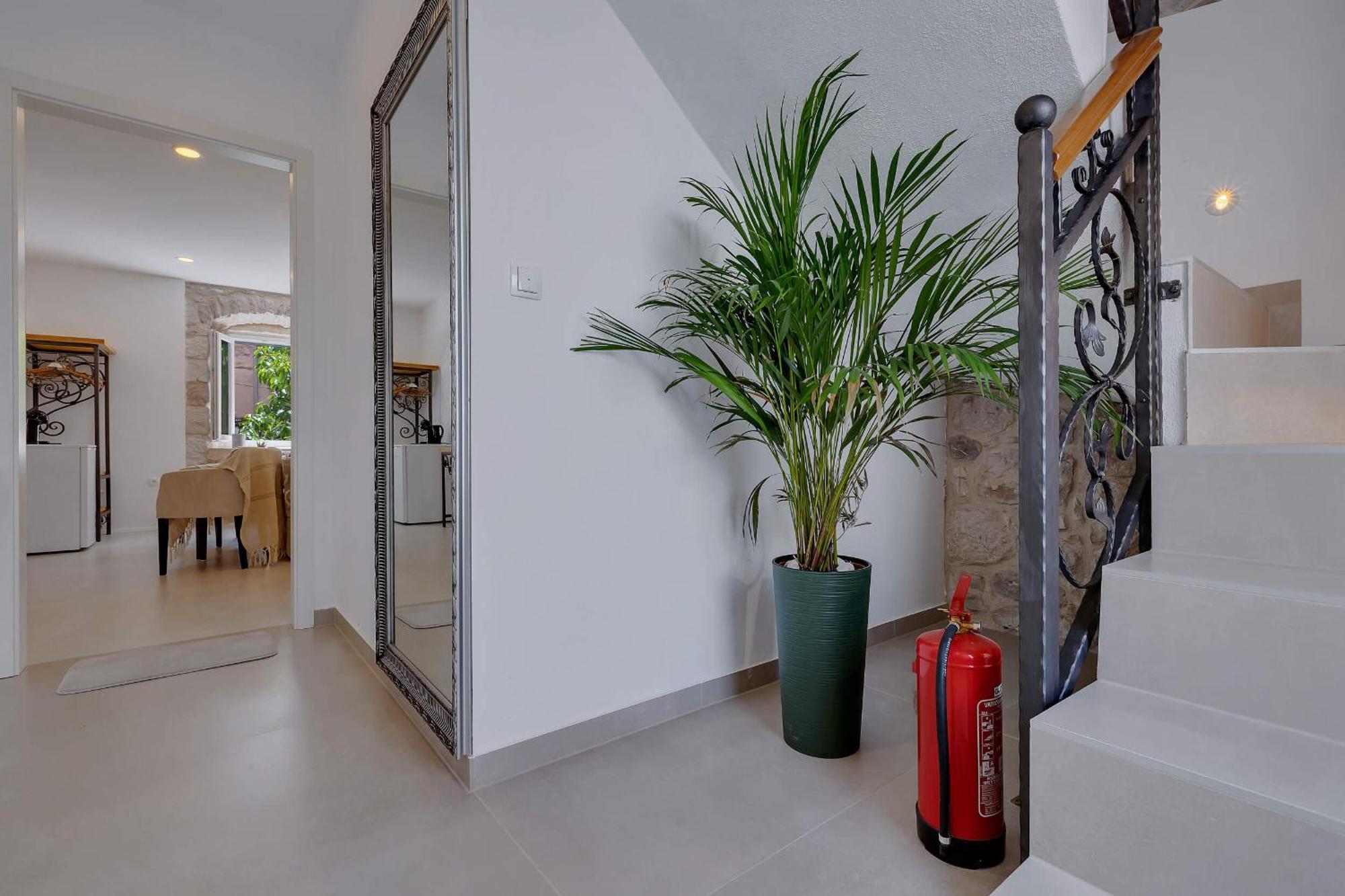 Luxury Rooms Palace B&B Makarska Exterior foto